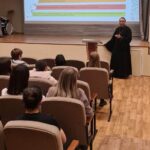 Священник провел собрание по выбору модуля курса ОРКСЭ